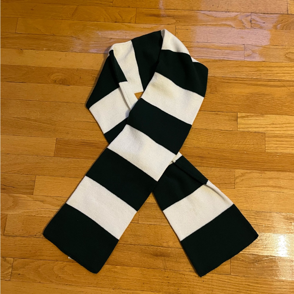 Dartmouth stripe scarf white green